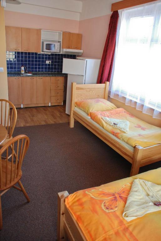 Hotel Marina Hermanuv Mestec Chambre photo